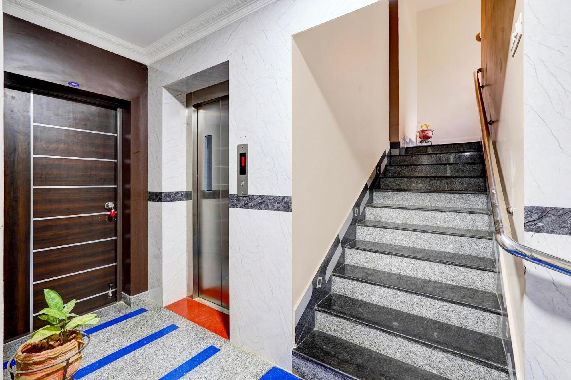 Super Hotel O Perungalathur Near Bus Stand Τσενάι Εξωτερικό φωτογραφία