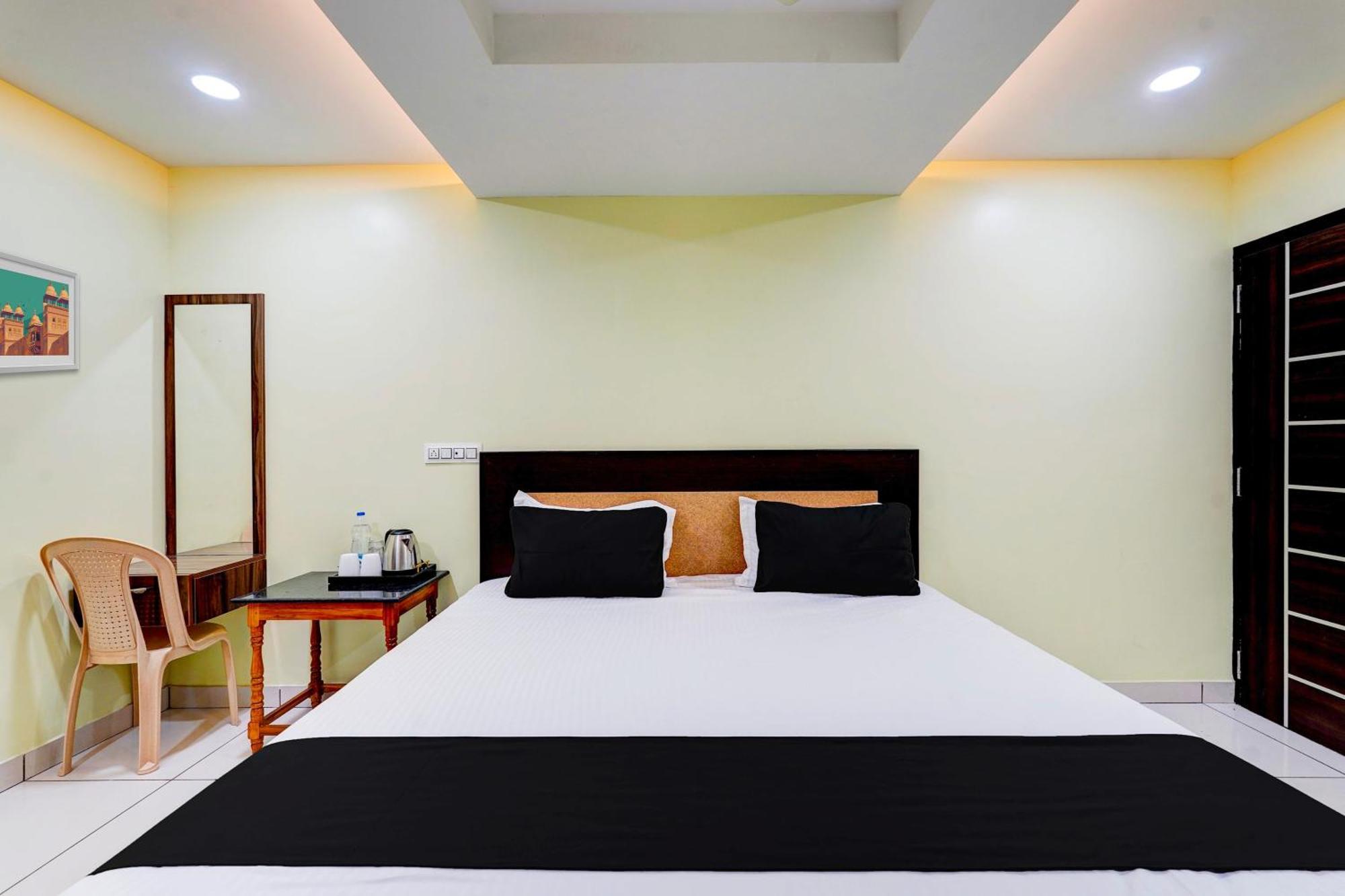 Super Hotel O Perungalathur Near Bus Stand Τσενάι Εξωτερικό φωτογραφία
