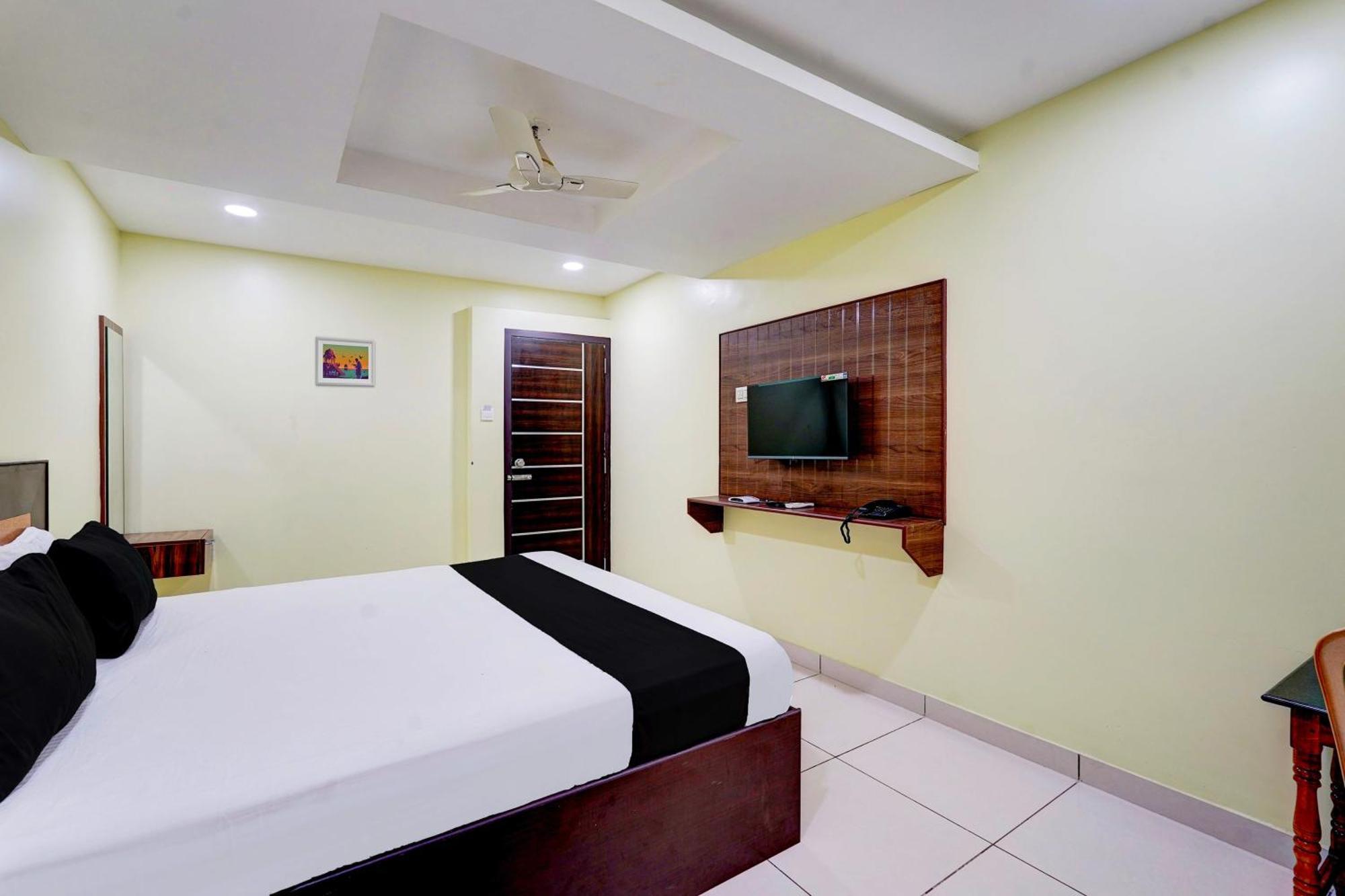 Super Hotel O Perungalathur Near Bus Stand Τσενάι Εξωτερικό φωτογραφία