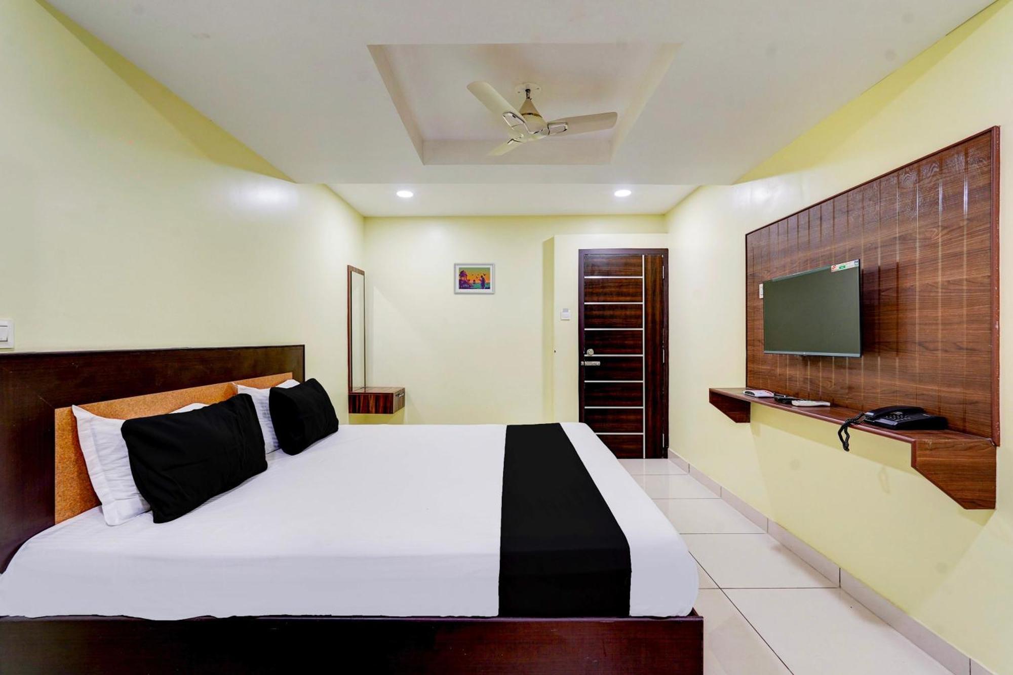 Super Hotel O Perungalathur Near Bus Stand Τσενάι Εξωτερικό φωτογραφία