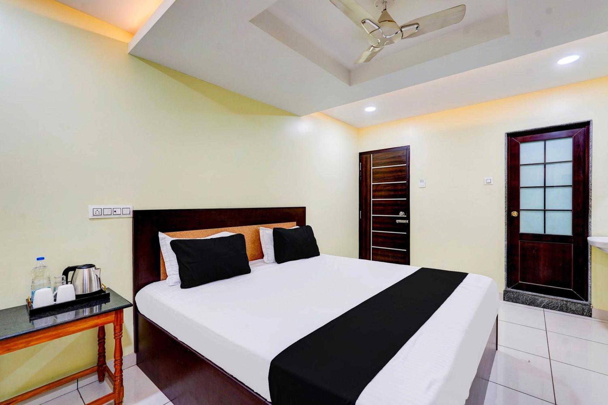 Super Hotel O Perungalathur Near Bus Stand Τσενάι Εξωτερικό φωτογραφία