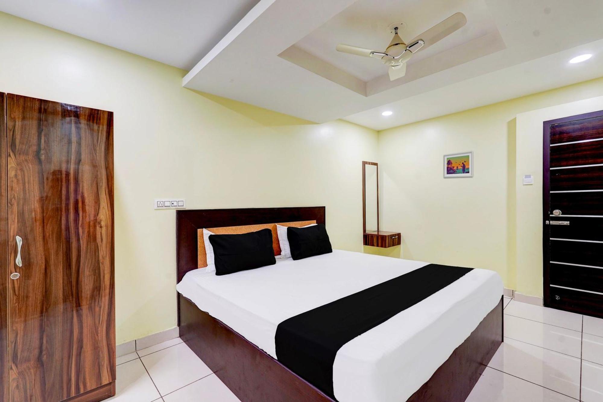 Super Hotel O Perungalathur Near Bus Stand Τσενάι Εξωτερικό φωτογραφία